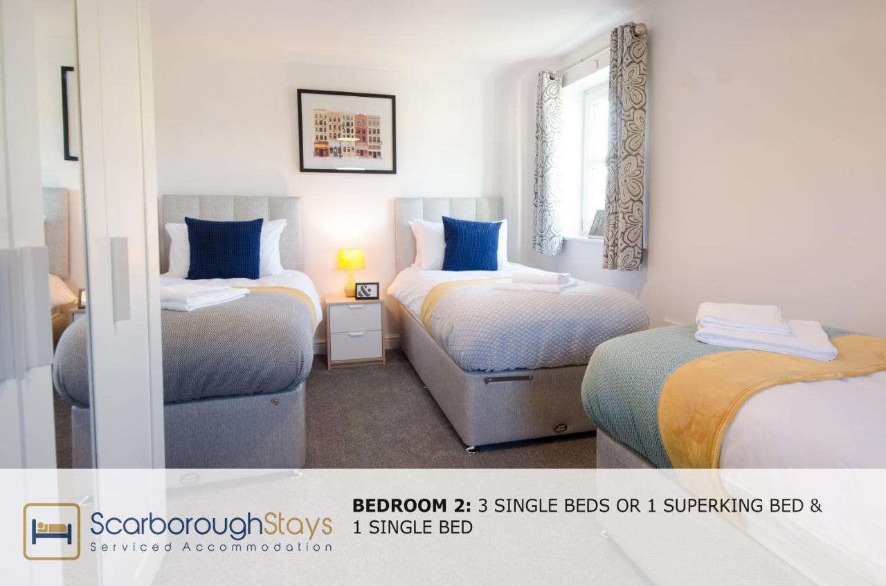 Hibernia Place, 3 Bedroom Townhouse With Patio & Seating Area - Free Parking Scarborough Buitenkant foto