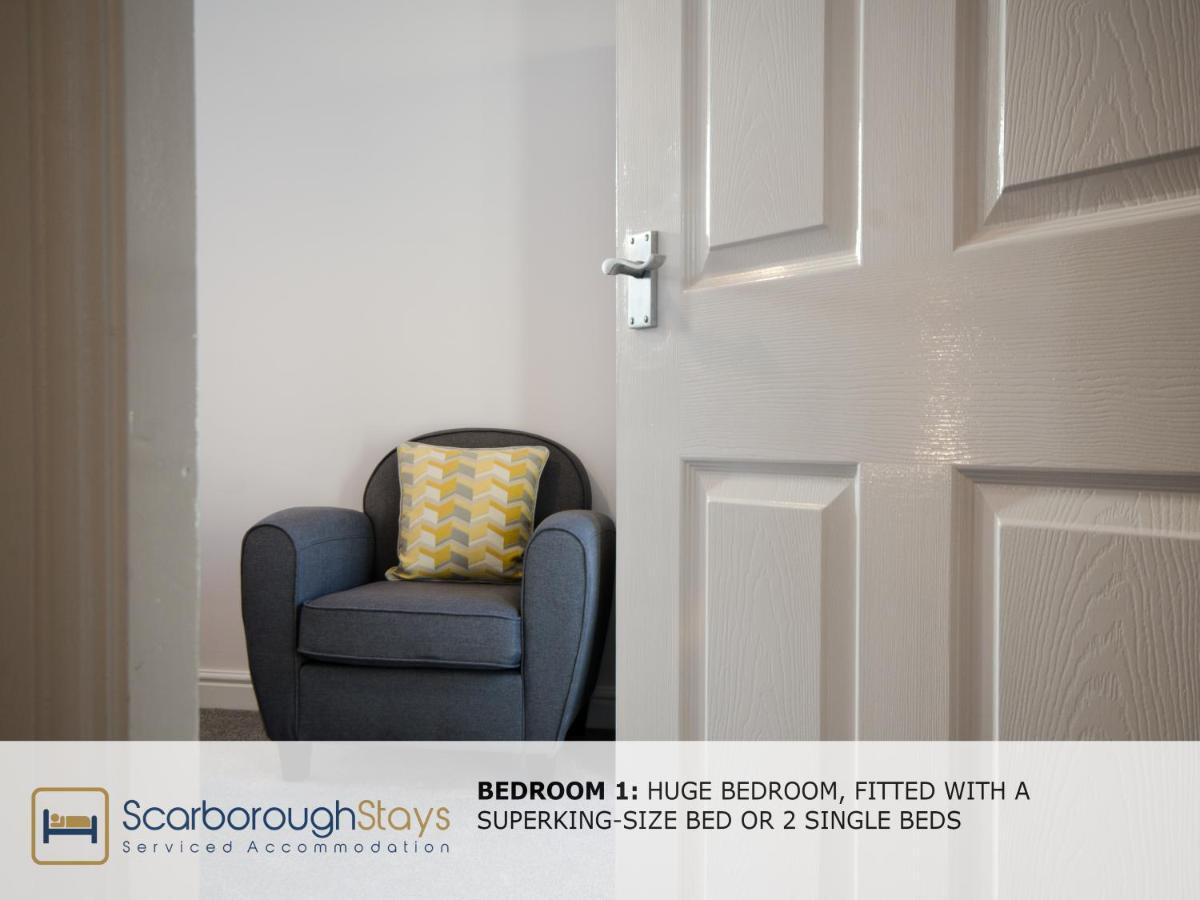 Hibernia Place, 3 Bedroom Townhouse With Patio & Seating Area - Free Parking Scarborough Buitenkant foto