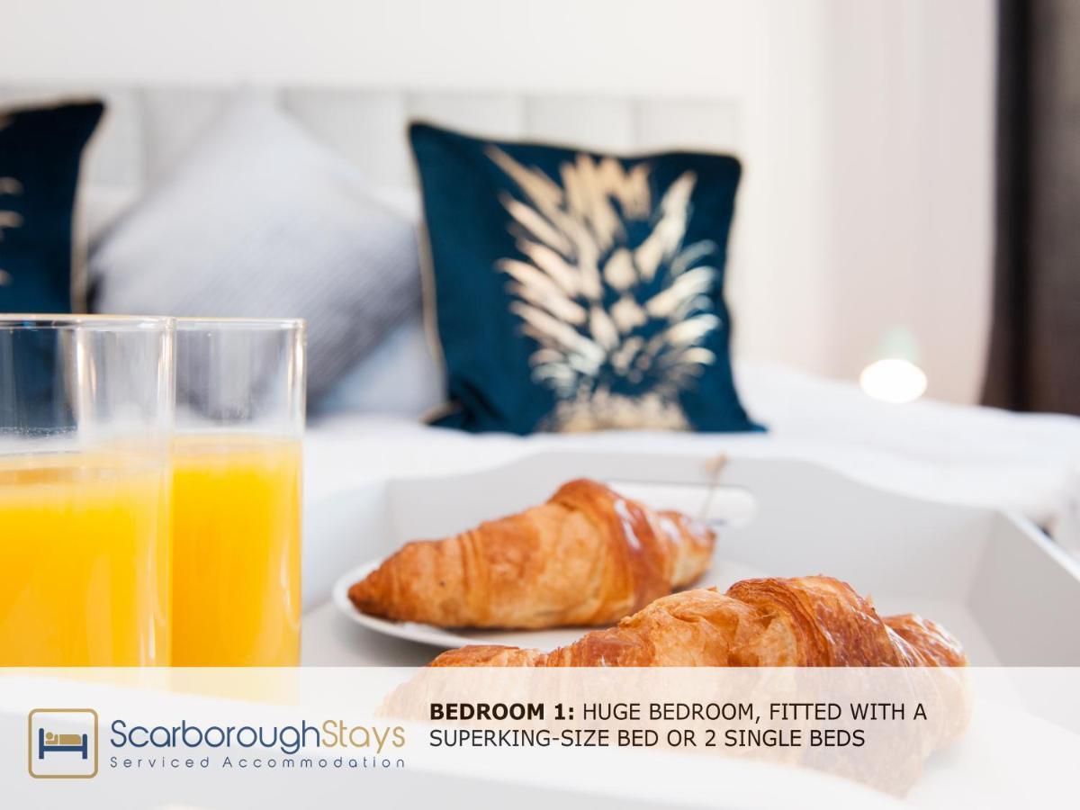 Hibernia Place, 3 Bedroom Townhouse With Patio & Seating Area - Free Parking Scarborough Buitenkant foto
